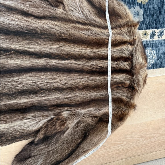 Luxurious Brown Fur Coat - 100% Raccoon Fur - Picture 15 of 15